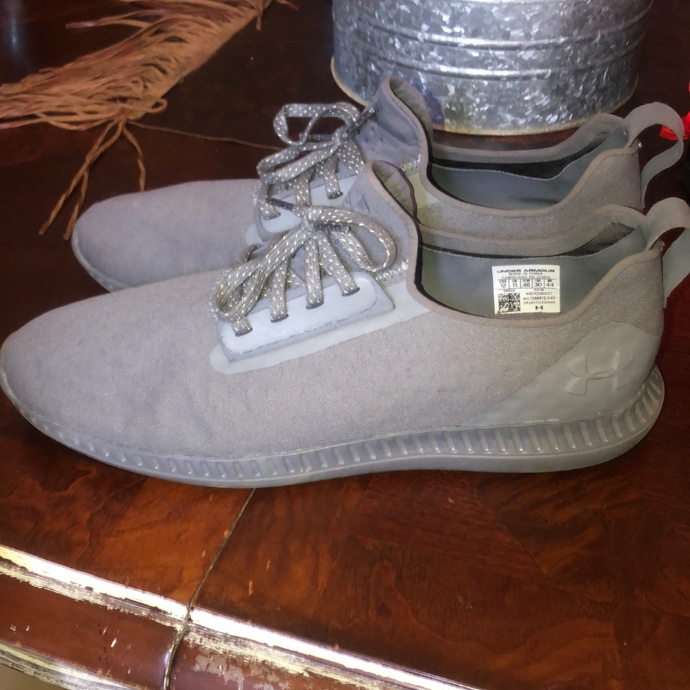 Men’s under armour shoes